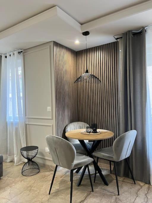 Luxueux Appartement Pres De La Cathedrale Strasbourg Exterior foto